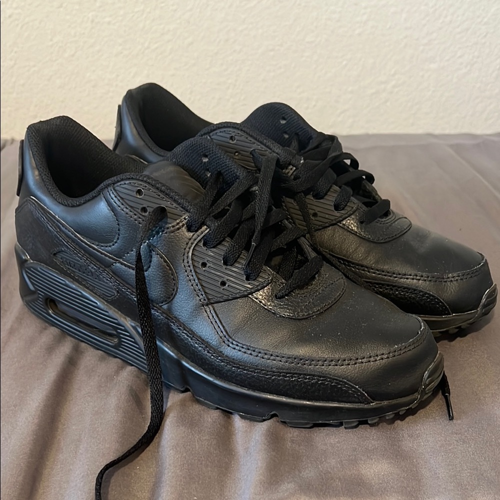 Black Nike Air max 90s